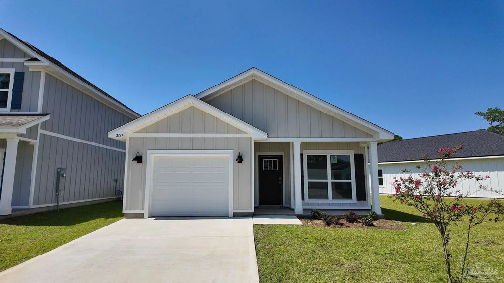 2127 Aqua St, Gulf Breeze