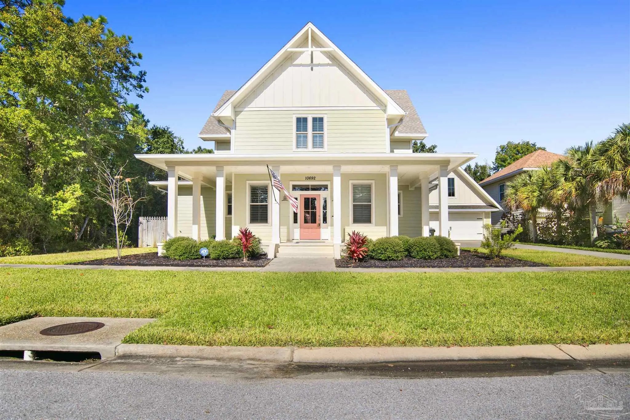 Photo of Listing #674882