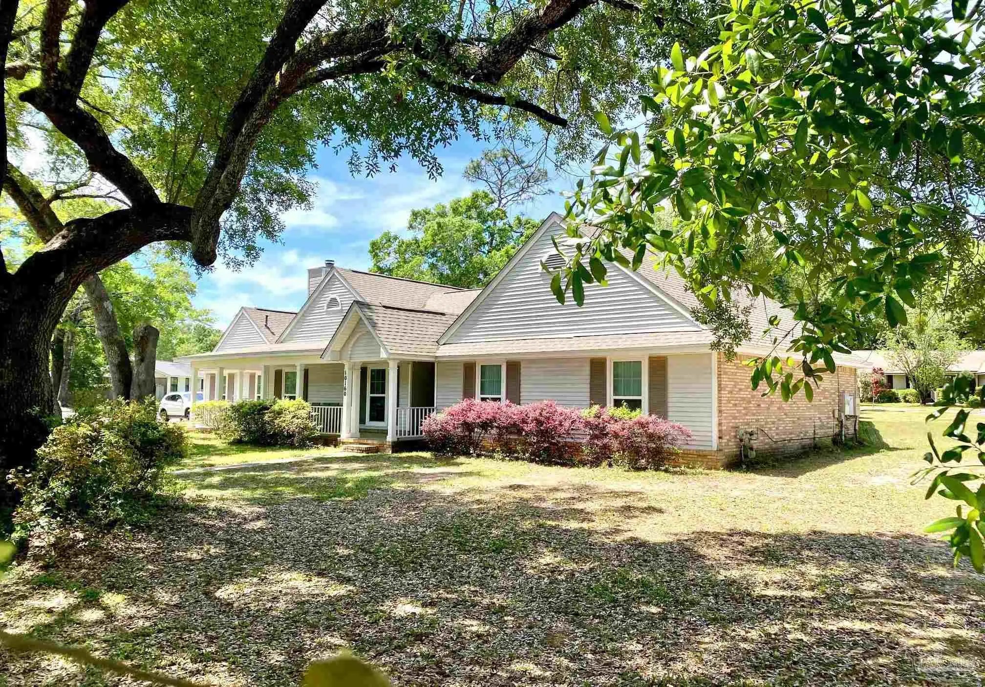 Photo of Listing #679841