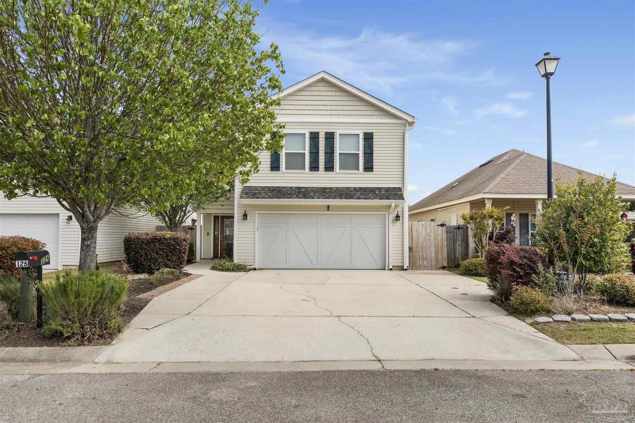 Photo of Listing #680176