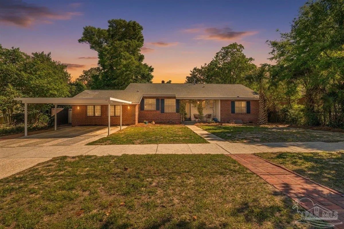 Photo of Listing #680568