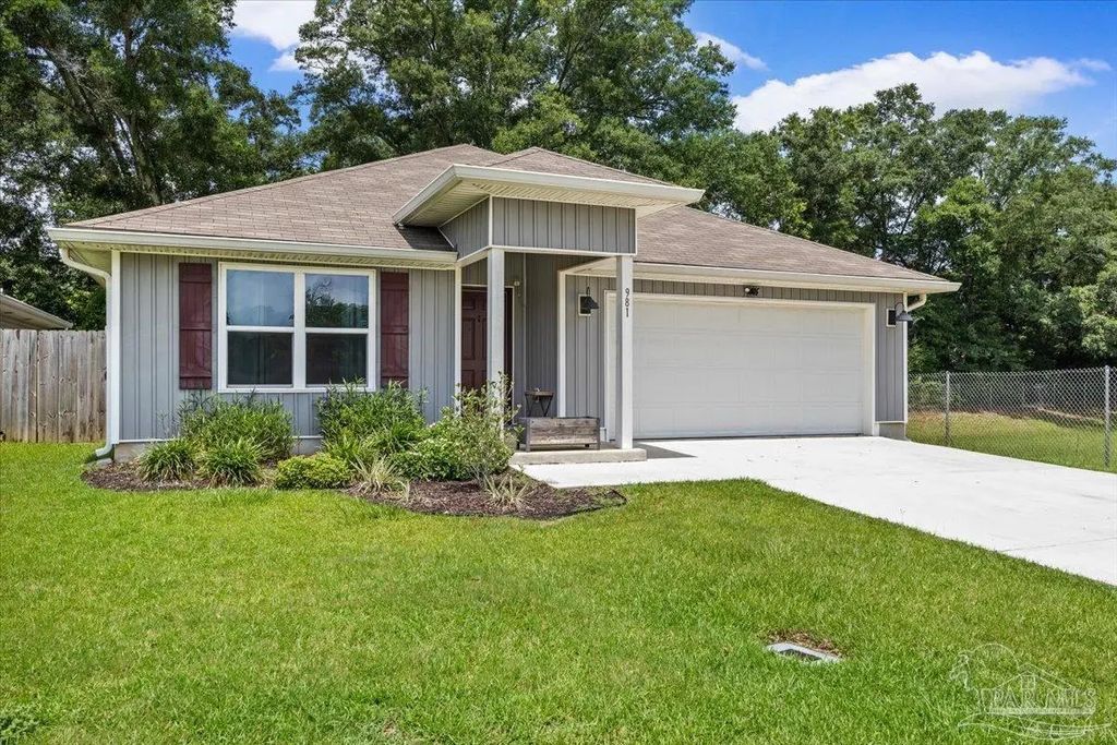 981 Lovebird Ct, Pensacola