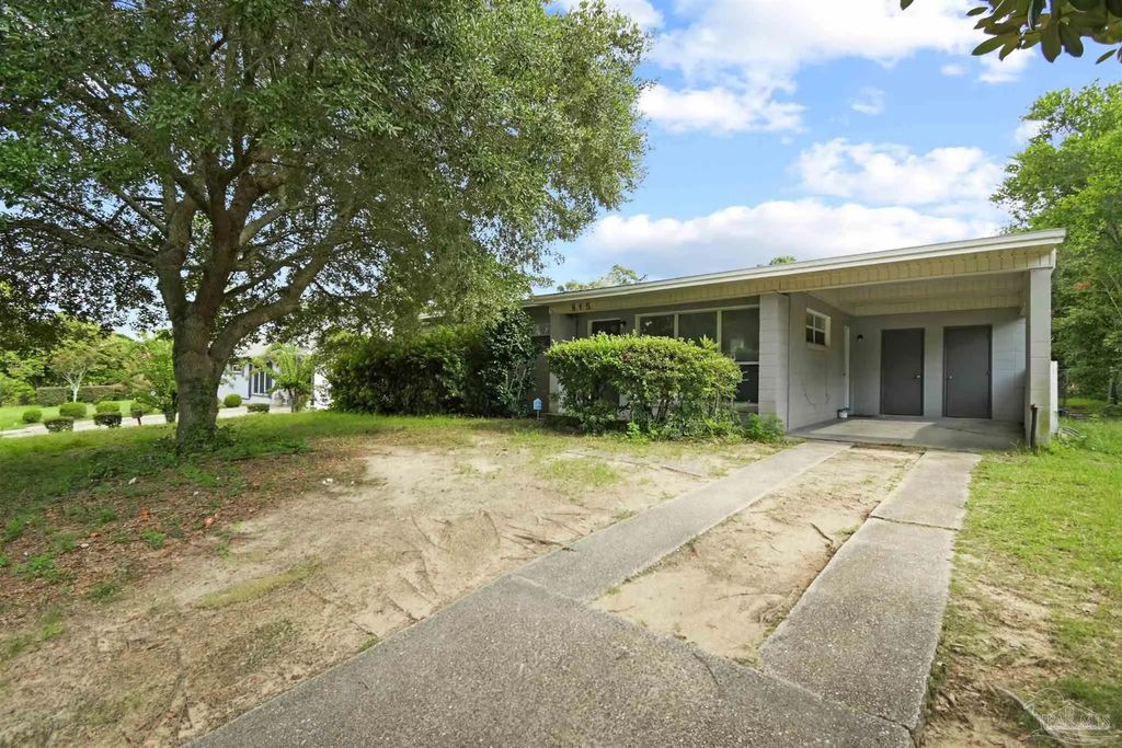 815 Woodland Dr, Pensacola