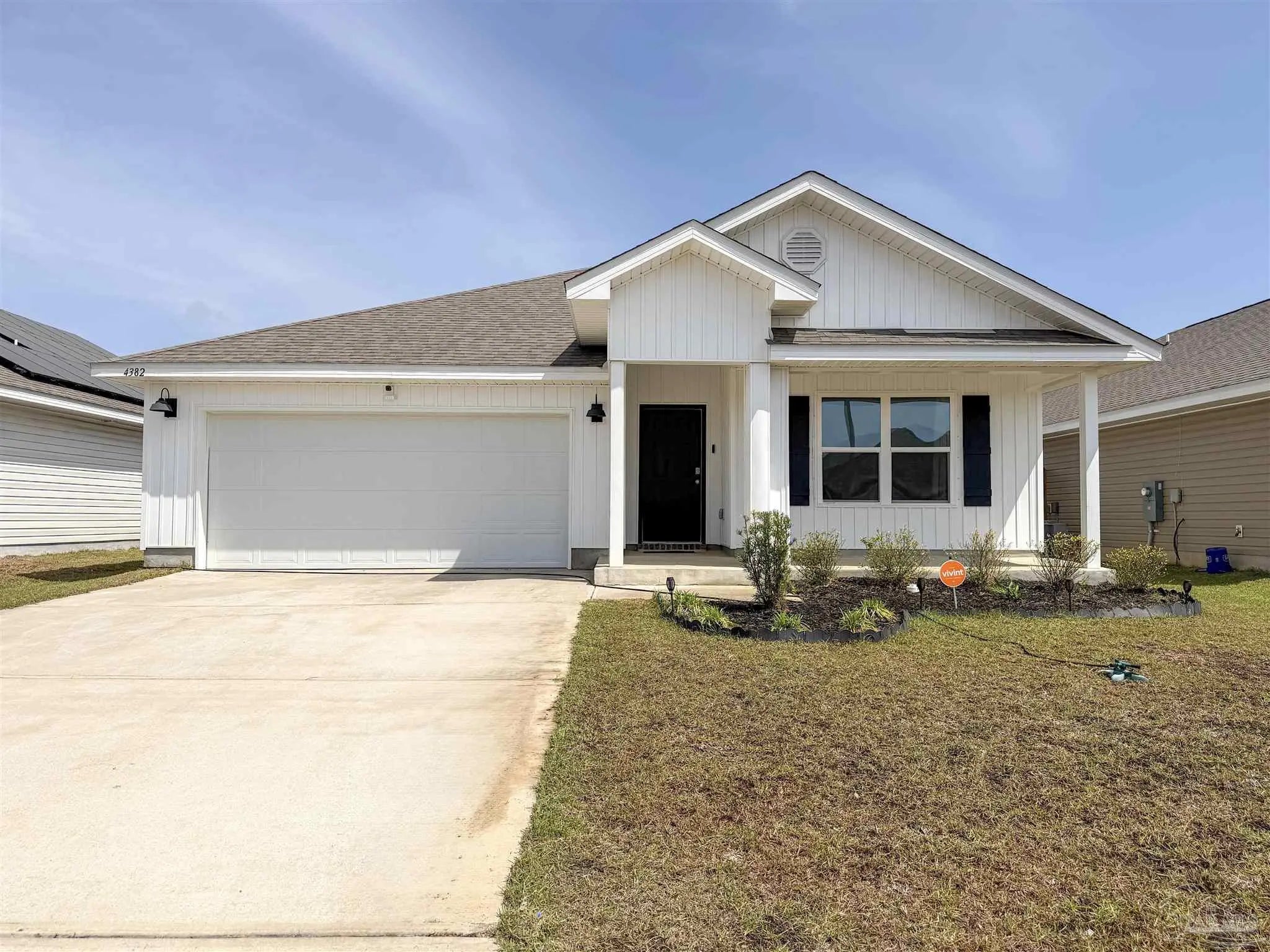 Photo of Listing #680117