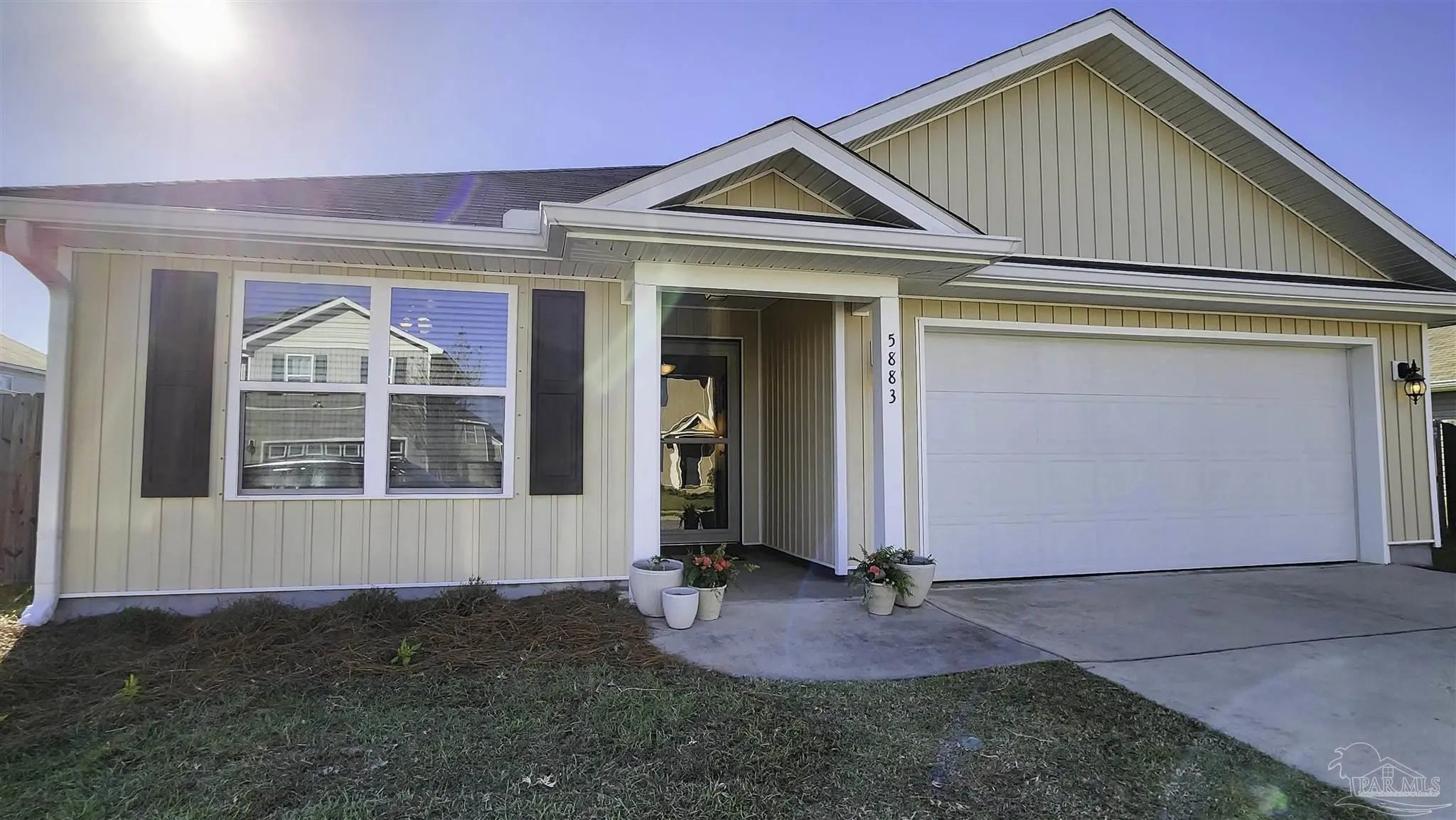 Photo of Listing #678500