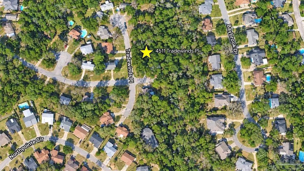4511 Tradewinds Pl, Pensacola