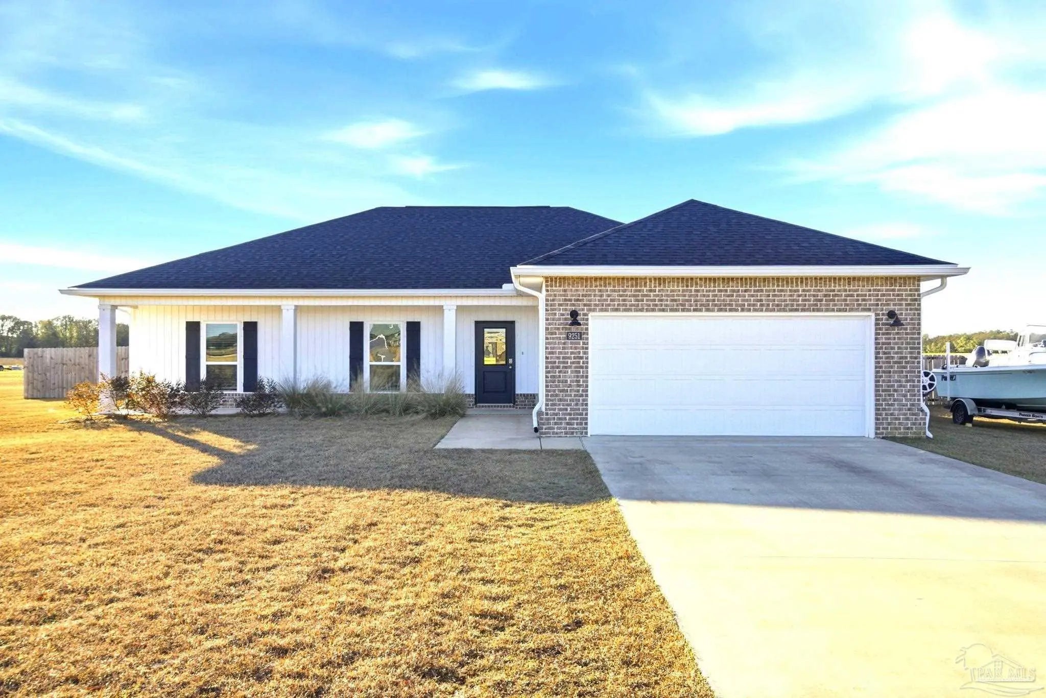 Photo of Listing #676411