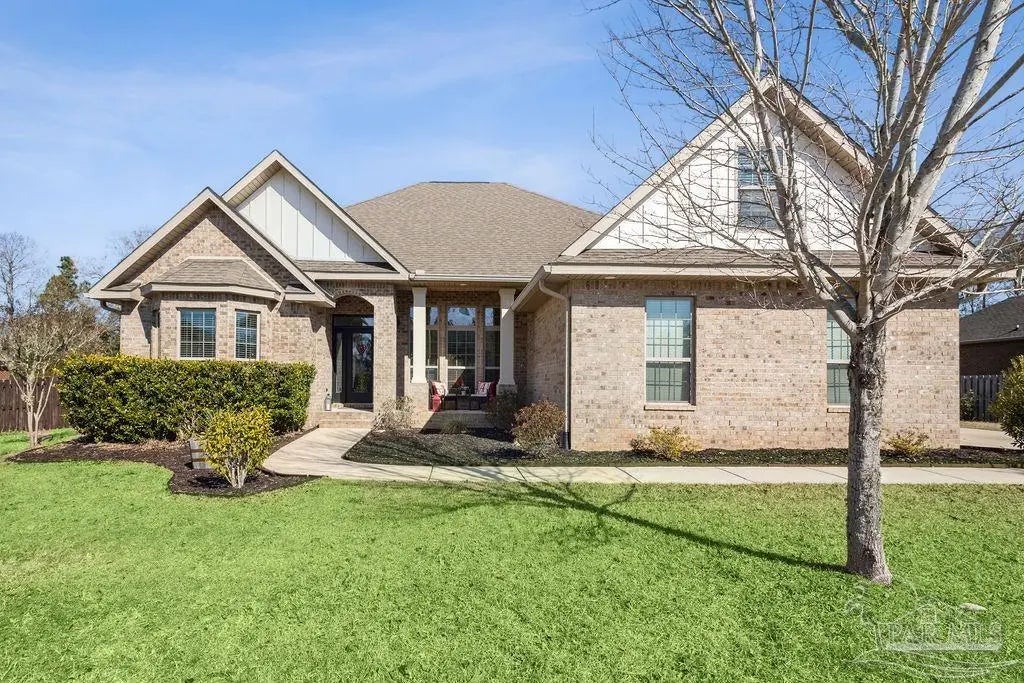 Photo of Listing #677365