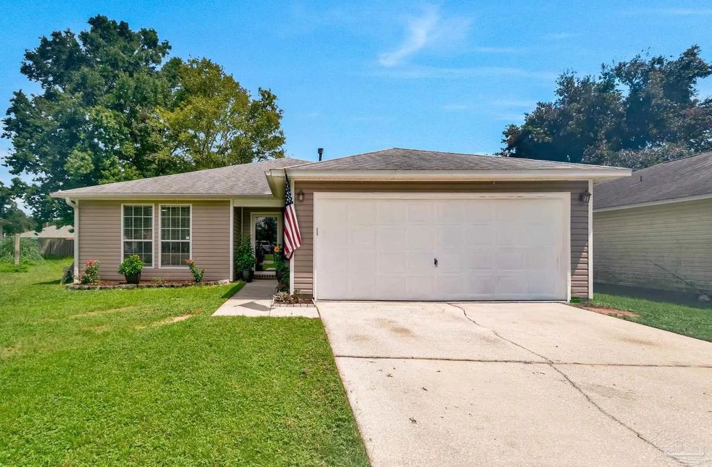 1207 Simpson St, Pensacola
