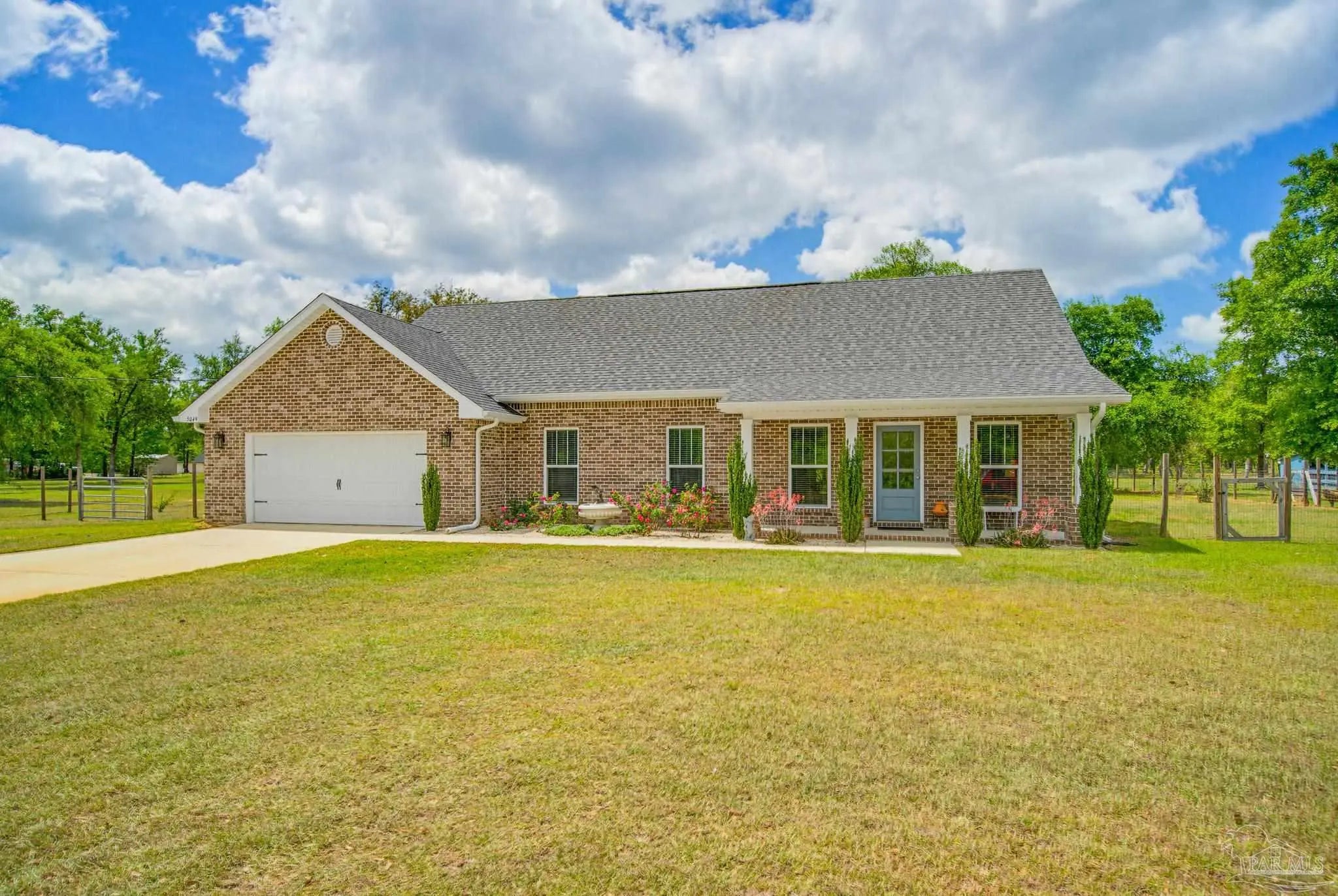 Photo of Listing #681042