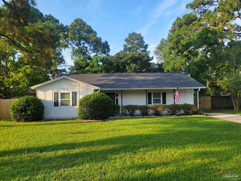 7545 Sandy Creek Dr, Pensacola
