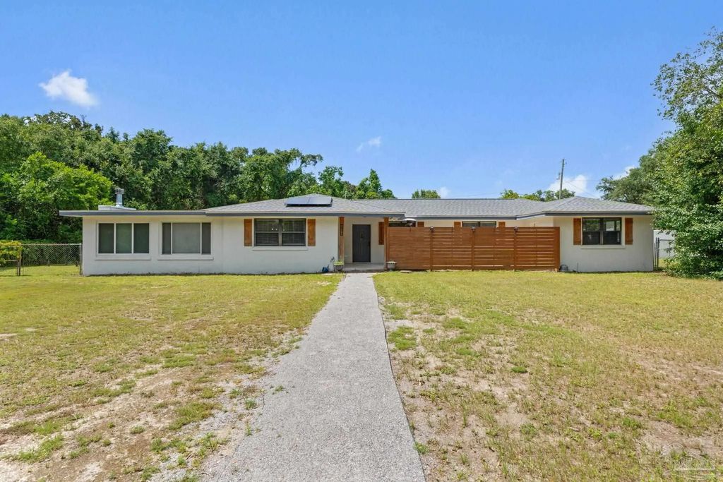 1975 Heinrich St, Pensacola