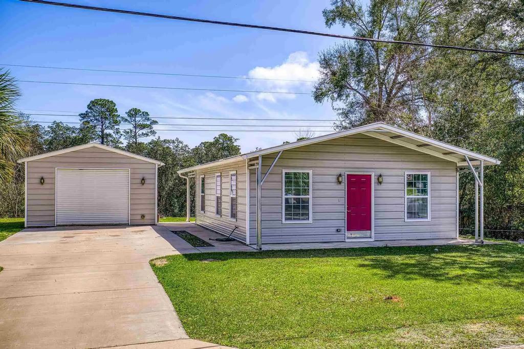 6733 Oakcliff Rd, Pensacola