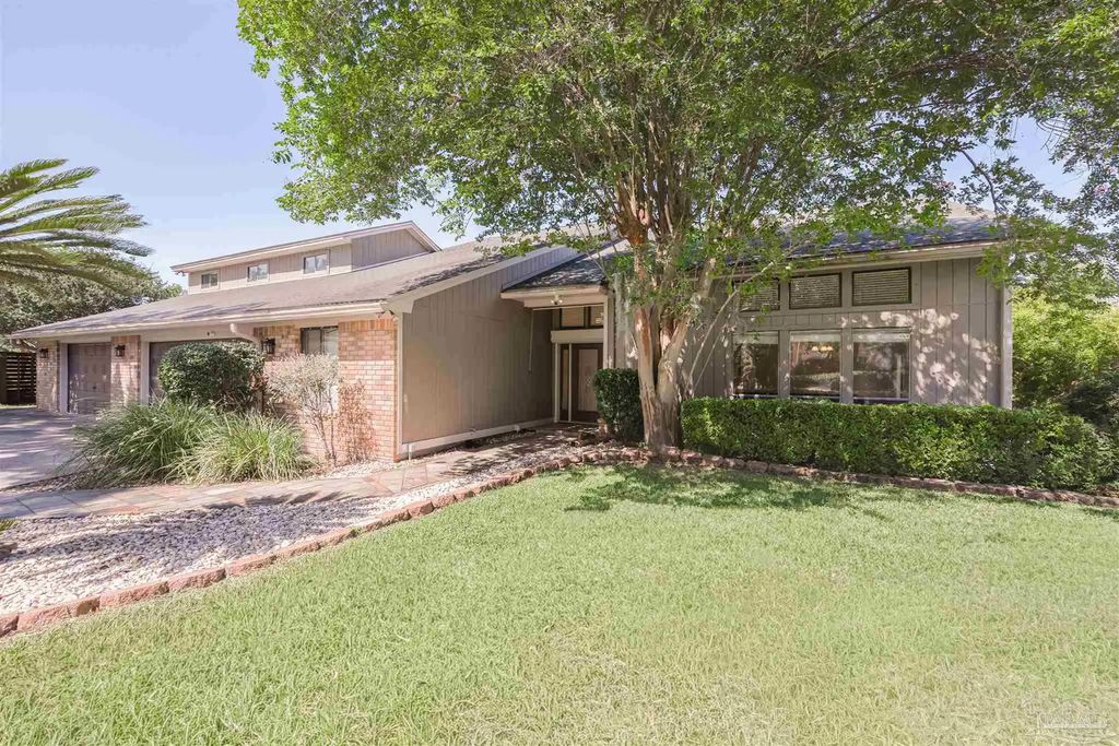 8502 Punta Lora, Pensacola