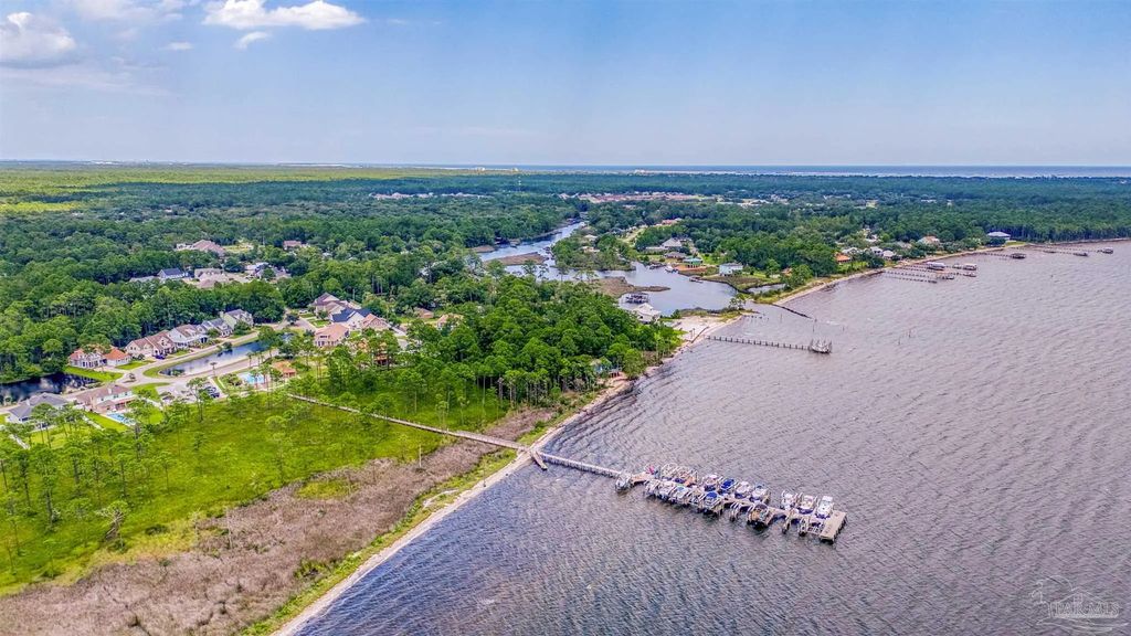 3233 Atlantic Wind Dr, Pensacola