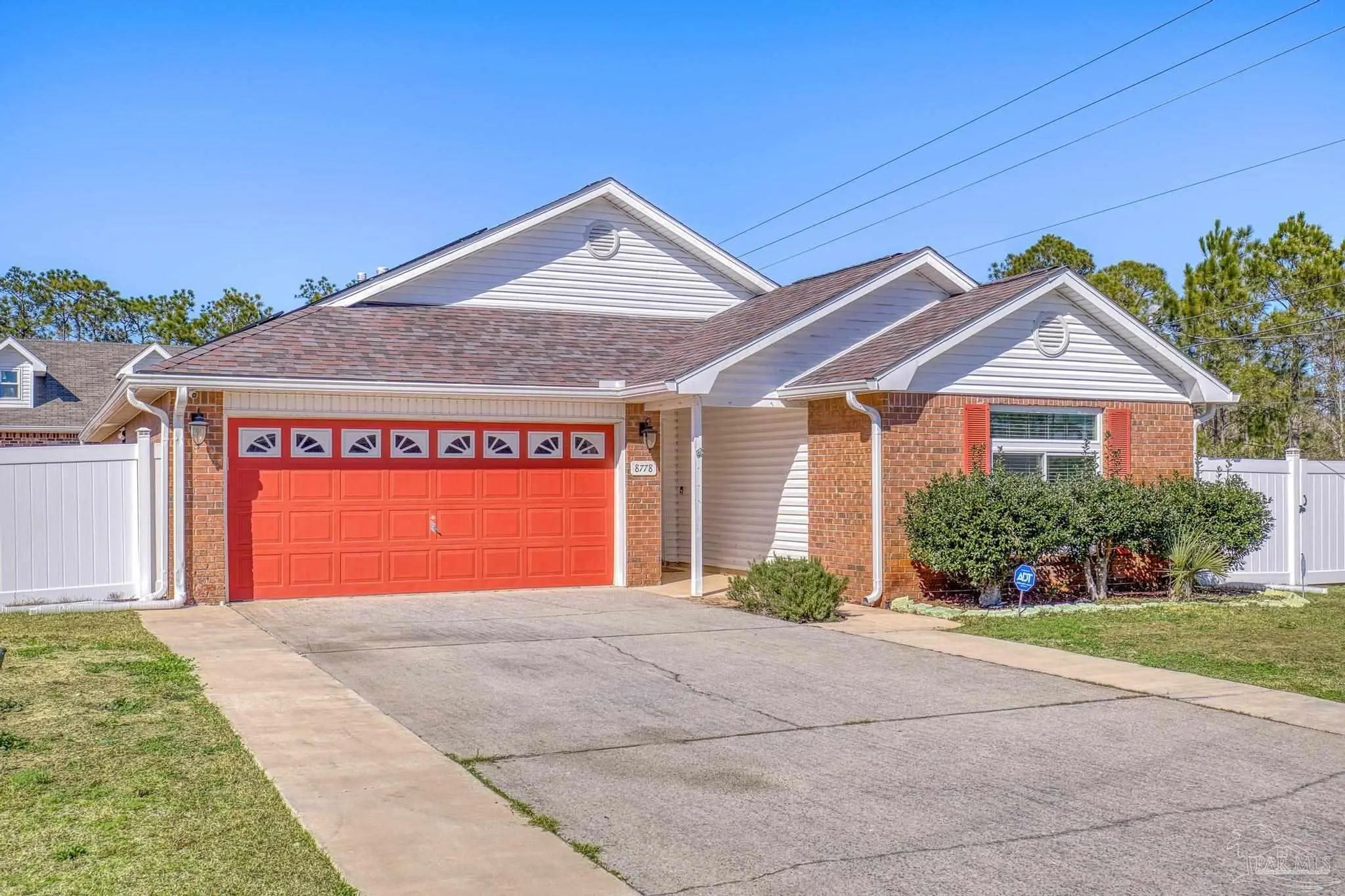 Photo of Listing #676817