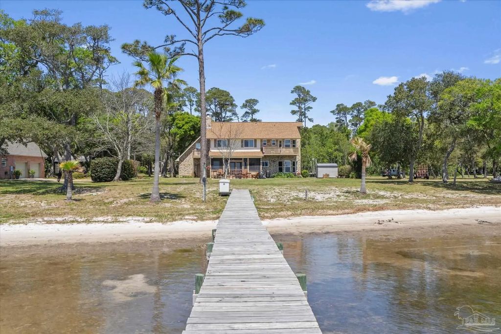 4845 Soundside Dr, Gulf Breeze