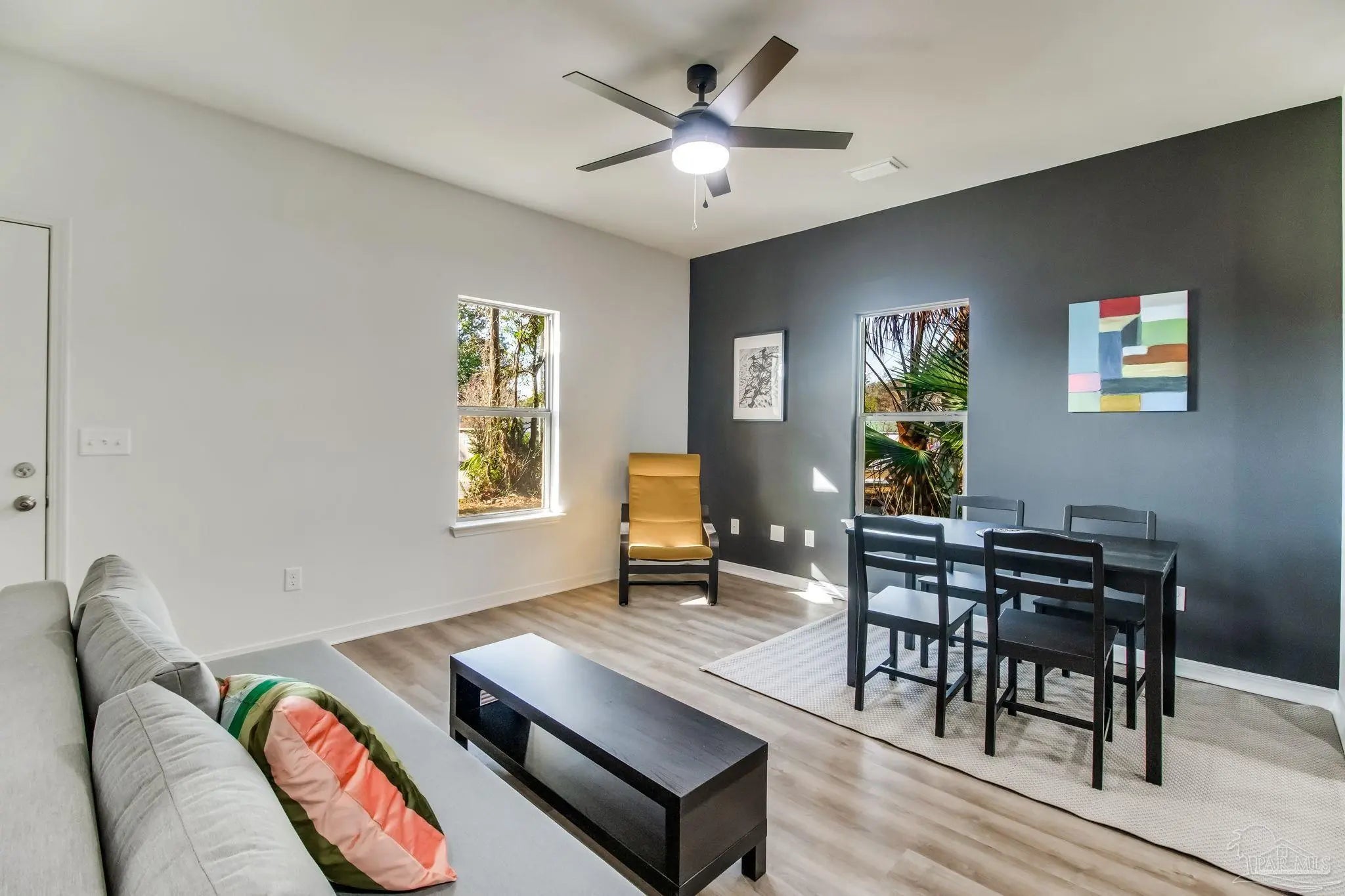 Photo of Listing #676834