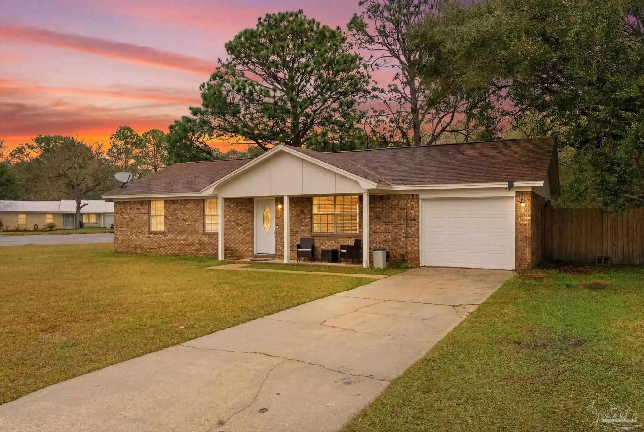 Photo of Listing #678459