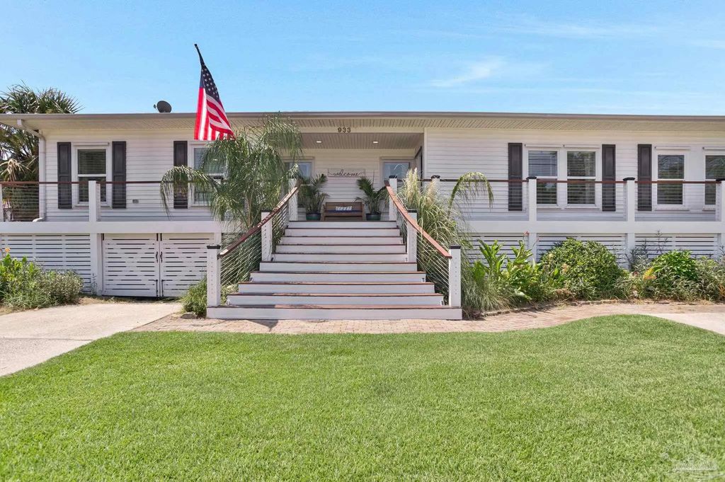 933 Coronado Dr, Gulf Breeze