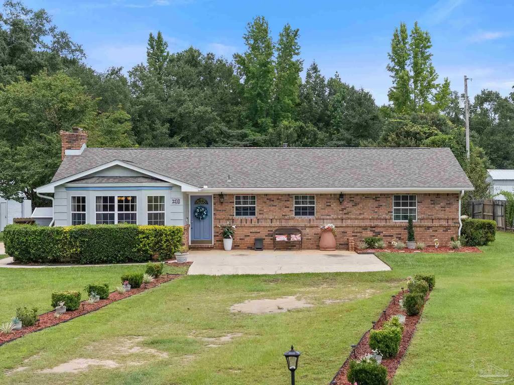 2340 Hwy 168, Century