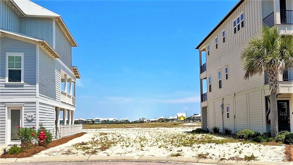 1416 Seaside Cir, Navarre Beach