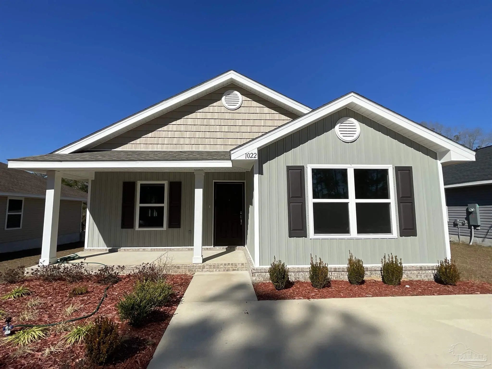 Photo of Listing #651813