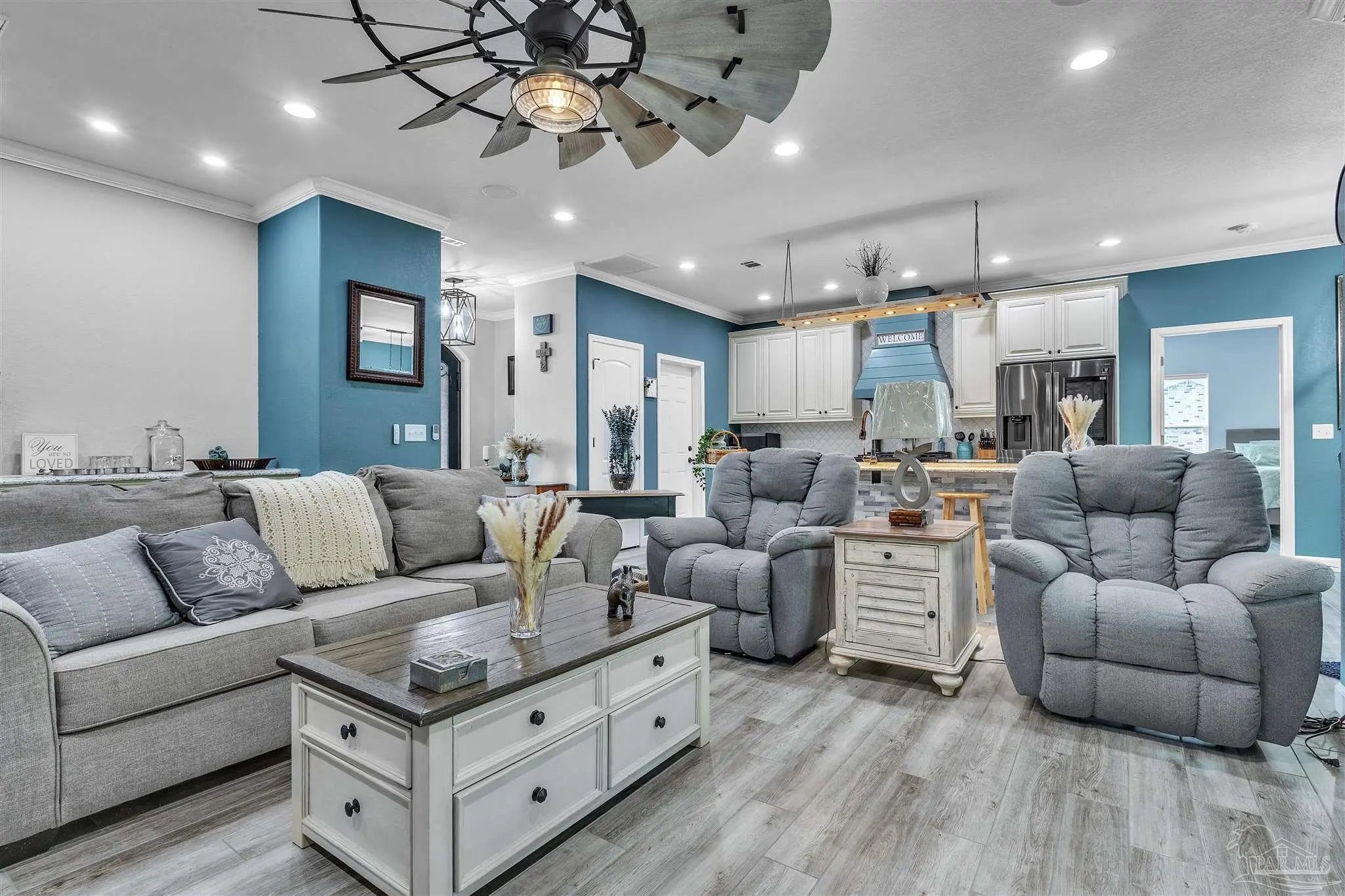 Photo of Listing #672014