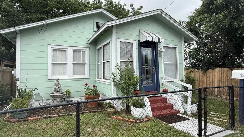 19 N G St, Pensacola