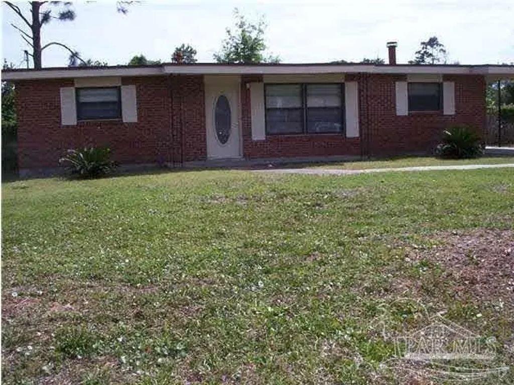 2221 Creighton Rd, Pensacola