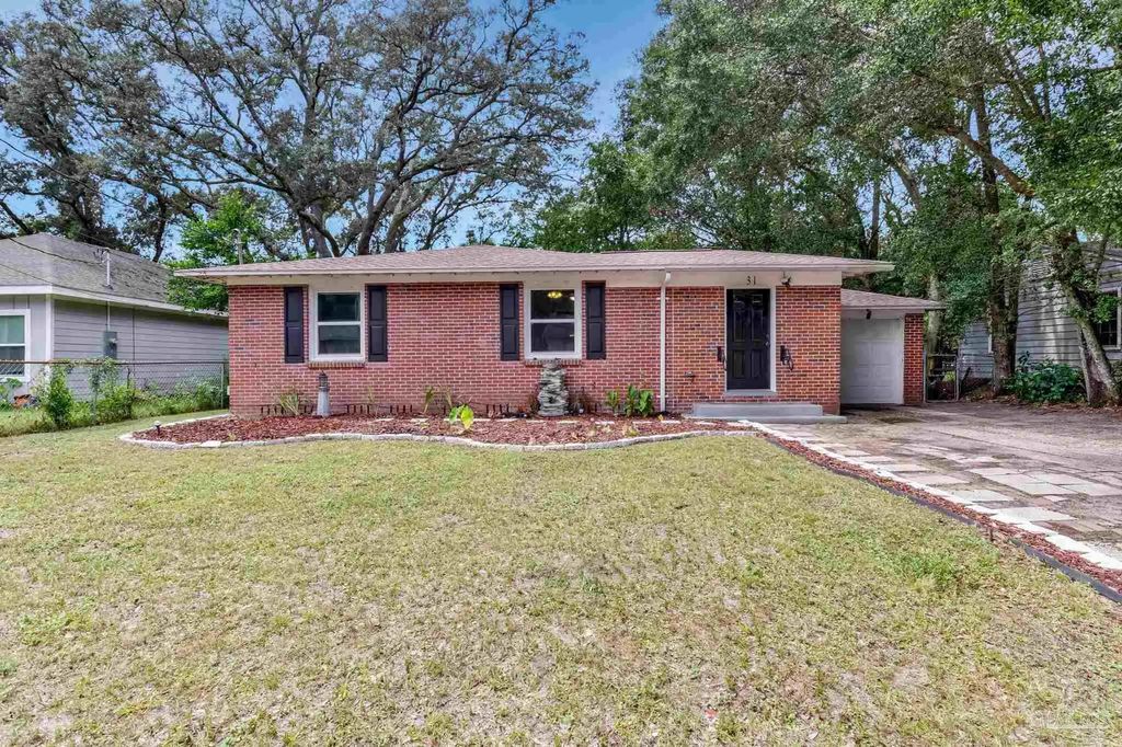 31 Kennington Dr, Pensacola