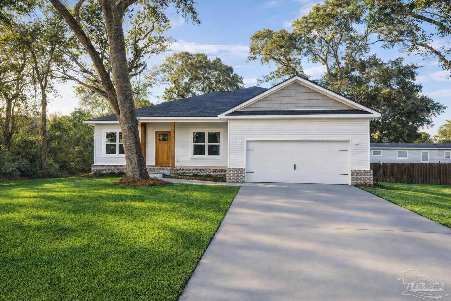 Photo of Listing #673136