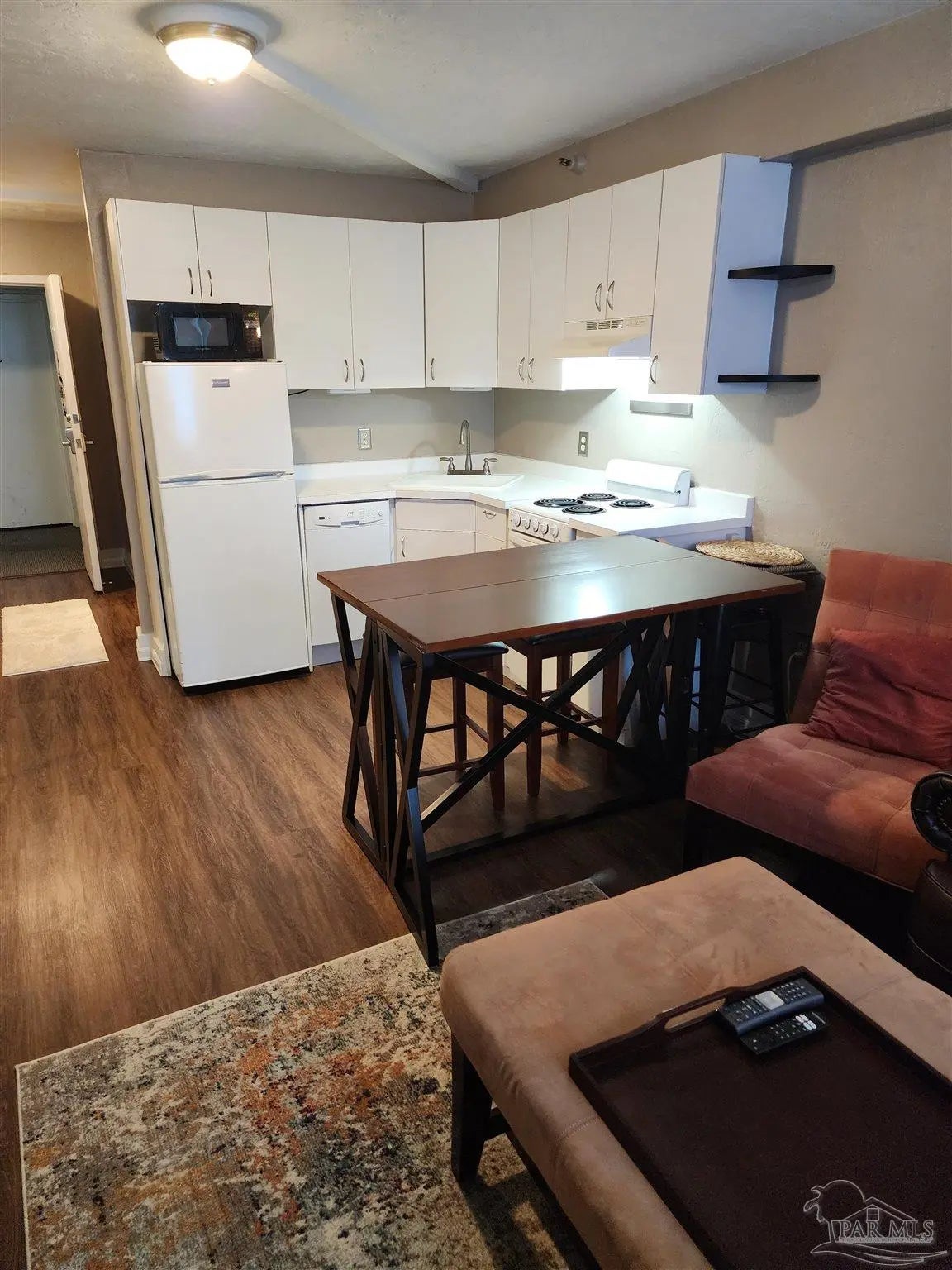 Photo of Listing #663980