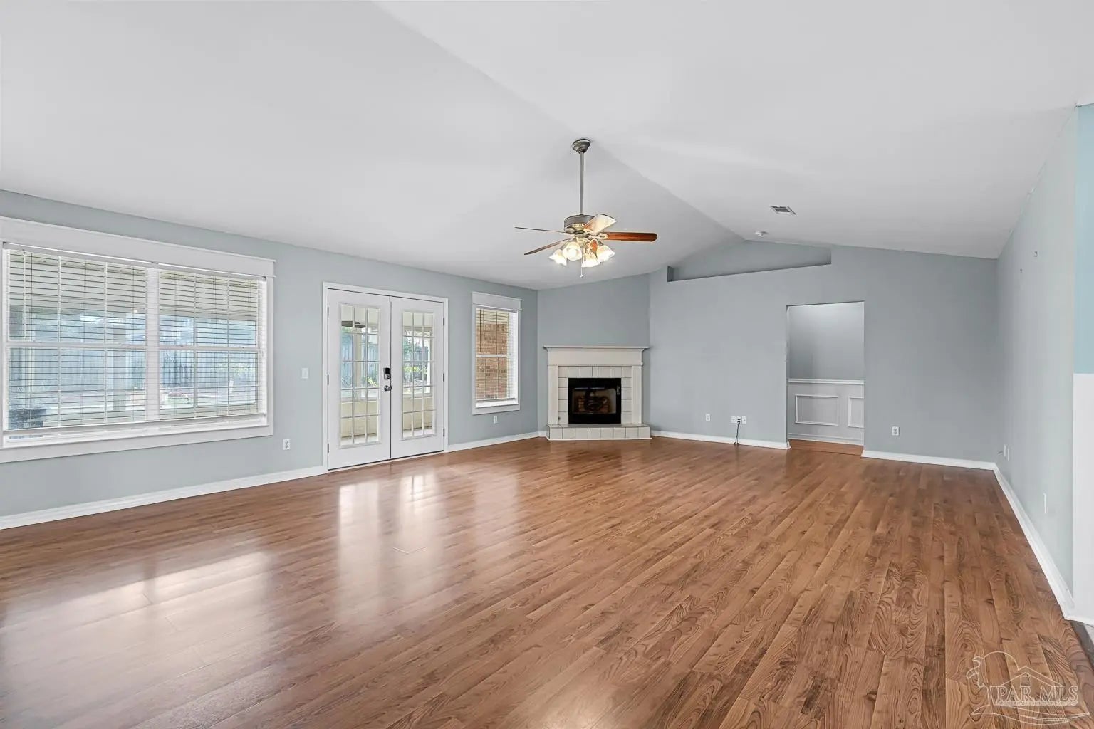 Photo of Listing #675066