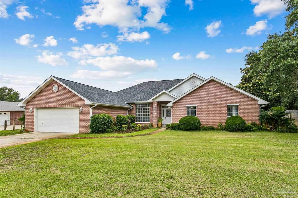 1423 Sound Retreat Dr, Navarre
