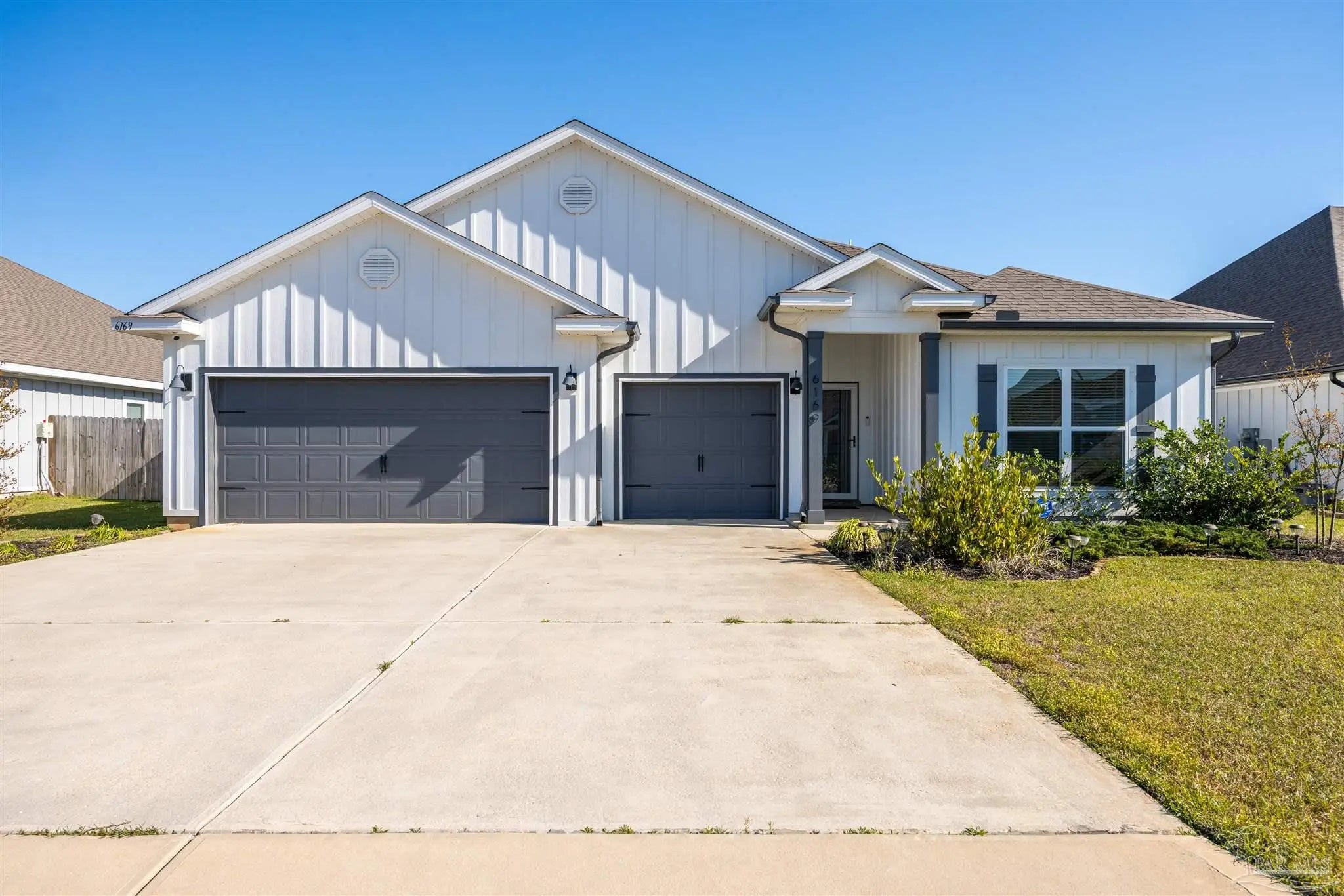 Photo of Listing #679913