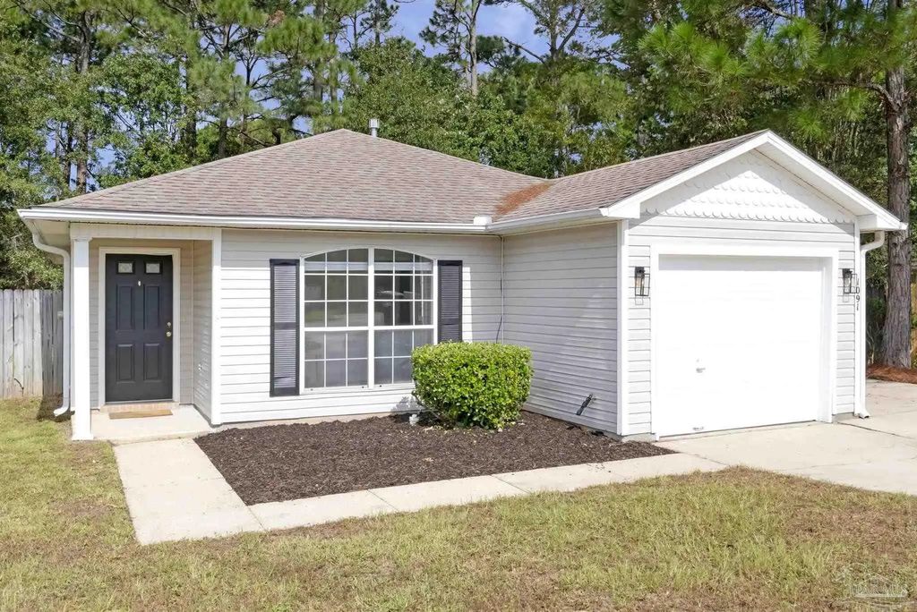 1091 Antigua Cir, Pensacola