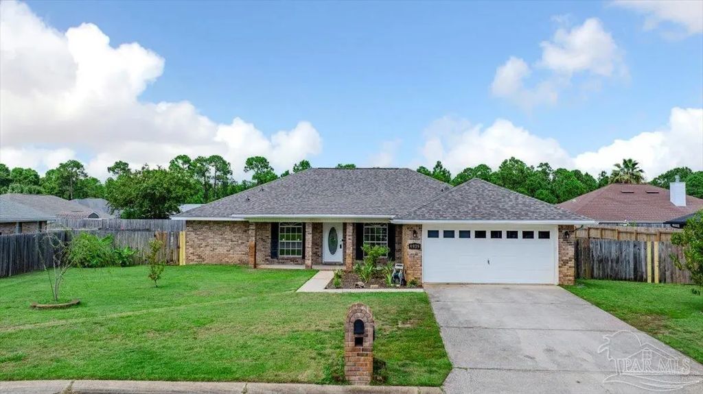 9939 Parker Lake Cir, Navarre