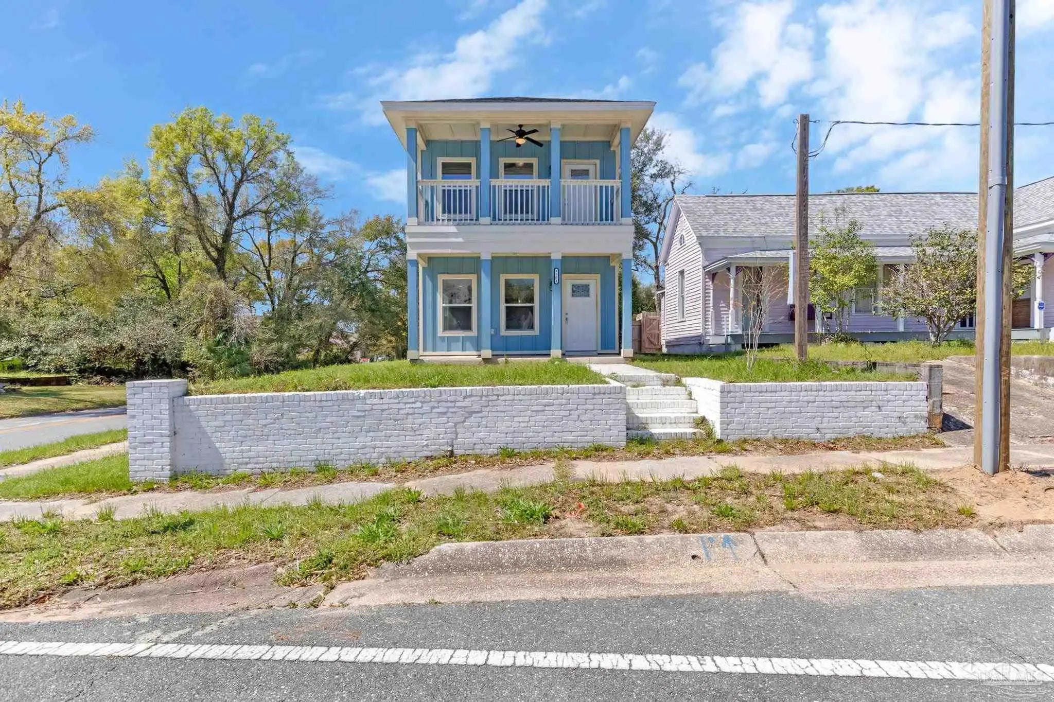 Photo of Listing #679683