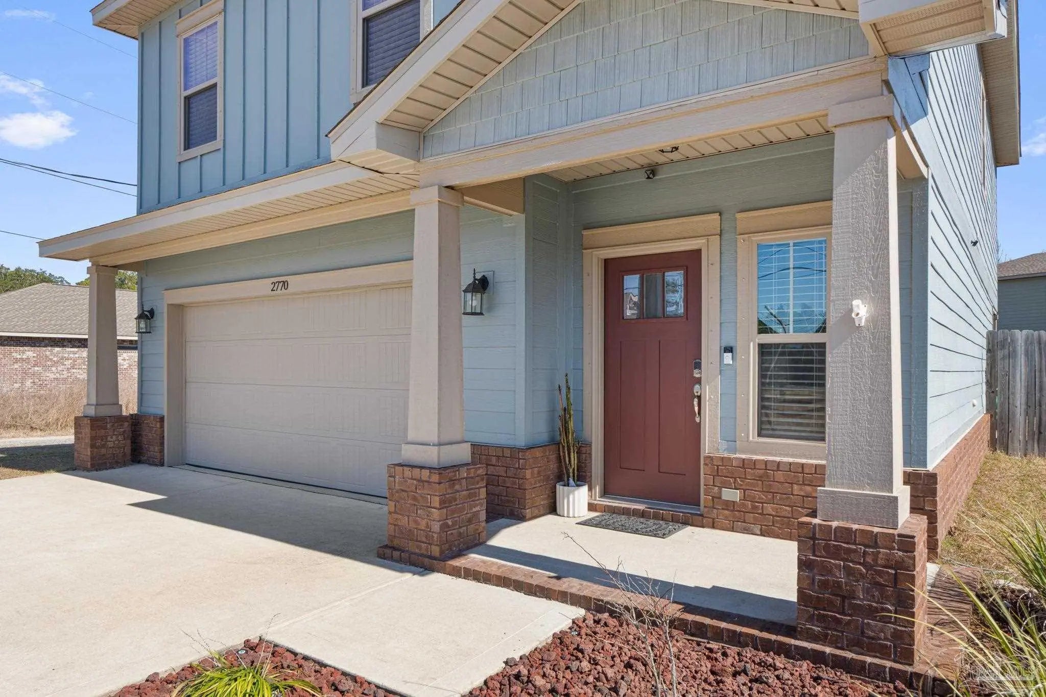 Photo of Listing #677237