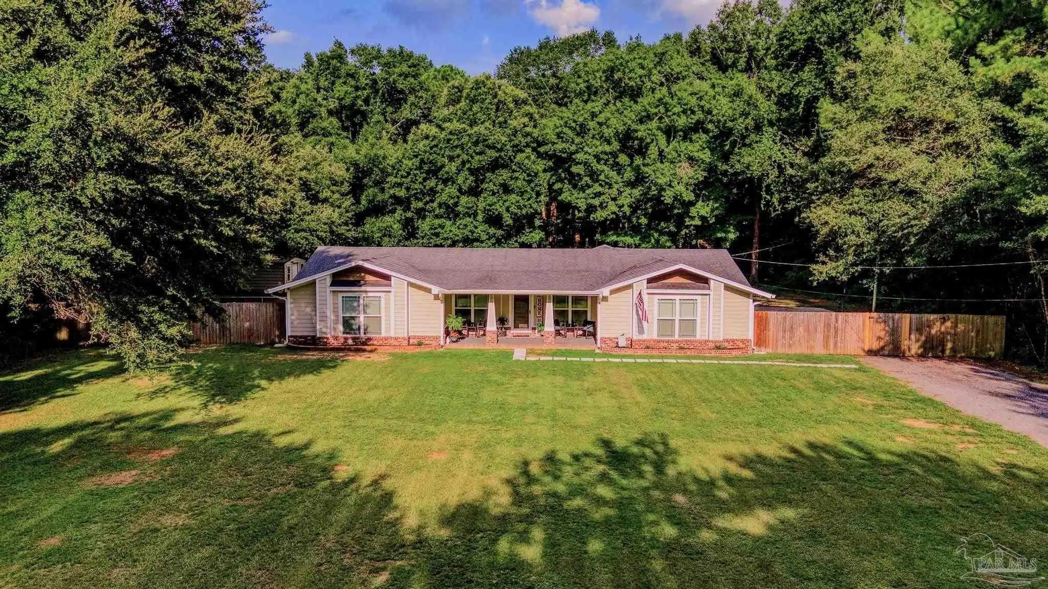 Photo of Listing #667714