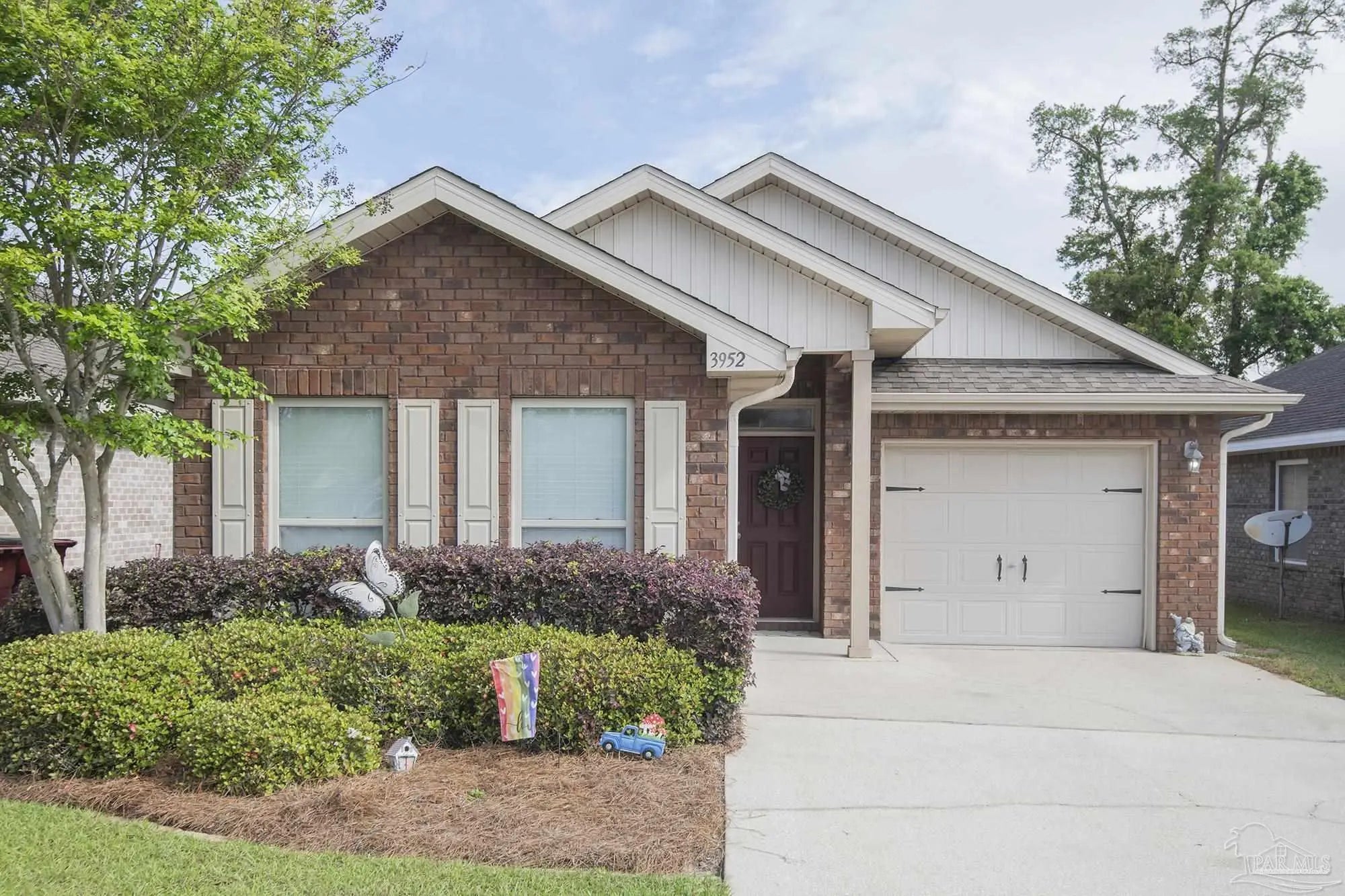 Photo of Listing #680379