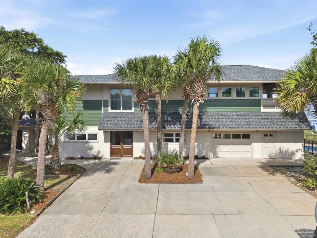100 Avendia 23 & Via Deluna Dr, Pensacola Beach