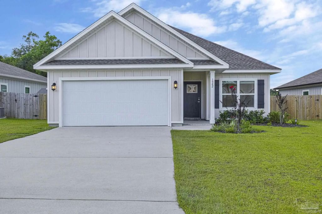 1942 Westhill Dr, Cantonment
