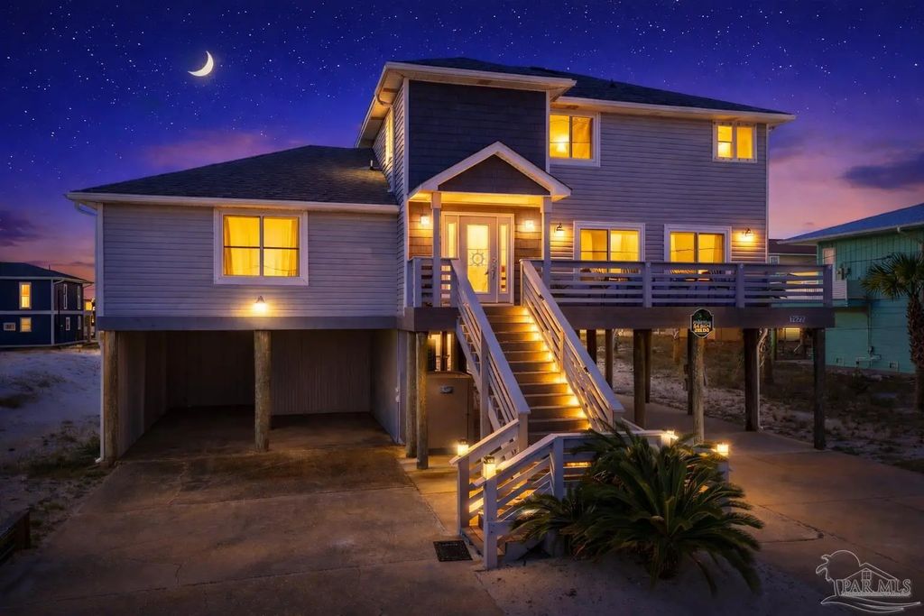 7877 White Sands Blvd, Navarre Beach