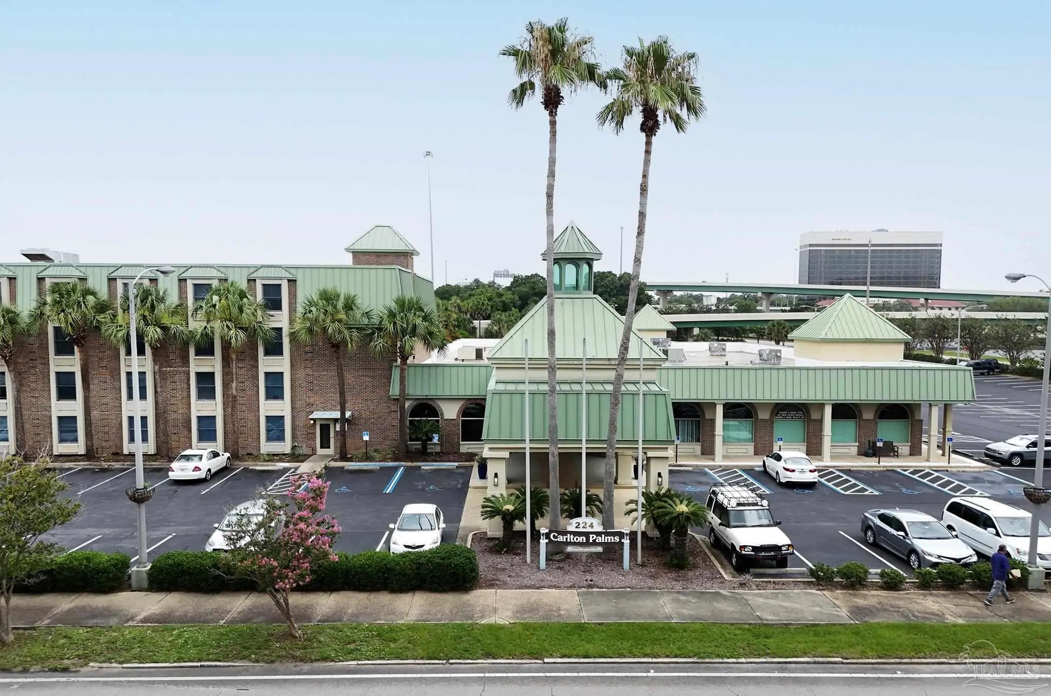 Photo of Listing #668108