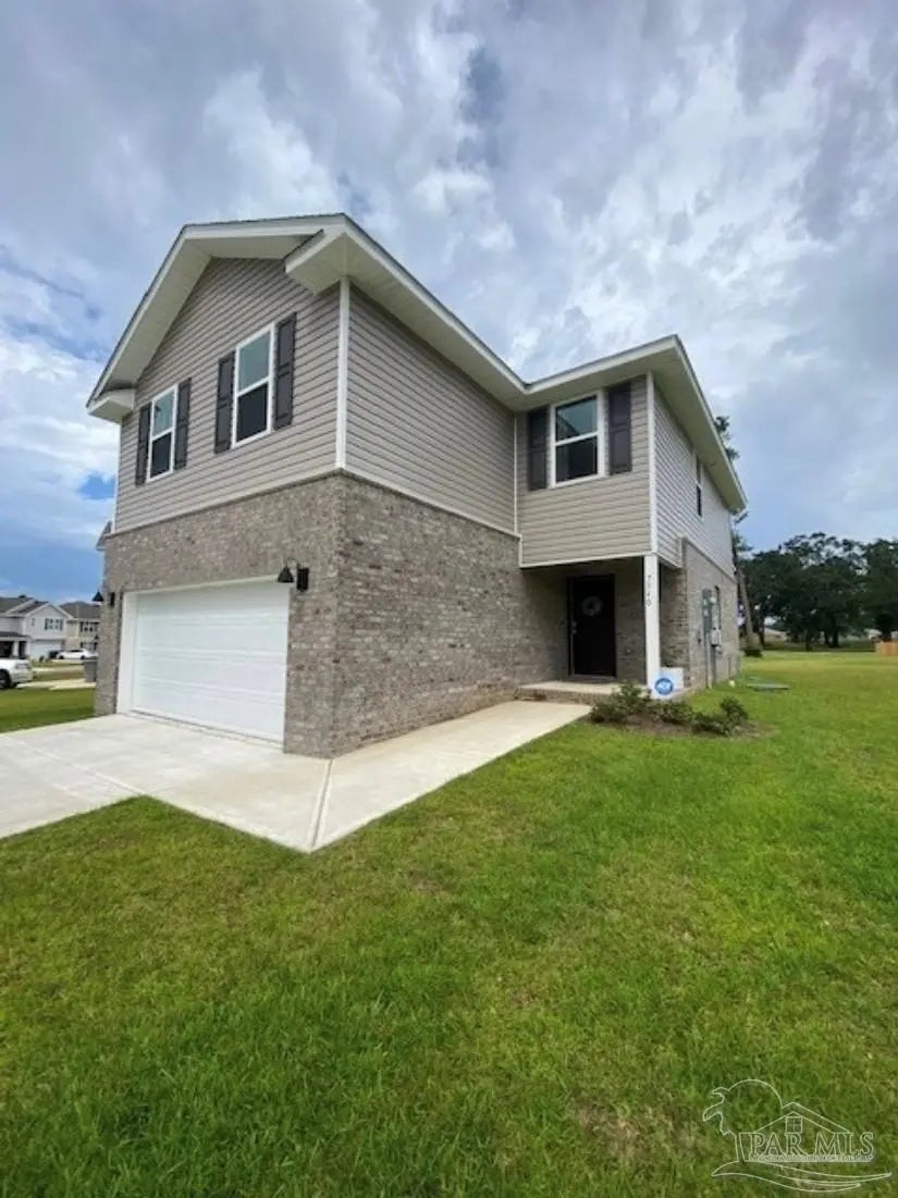 Photo of Listing #679890