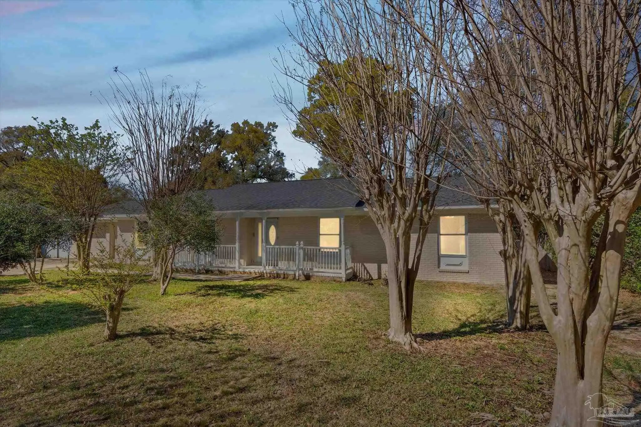 Photo of Listing #679647