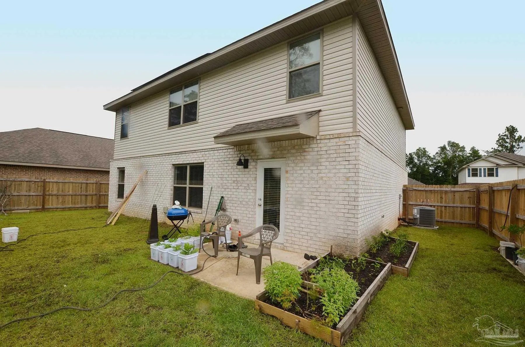 Photo of Listing #667018