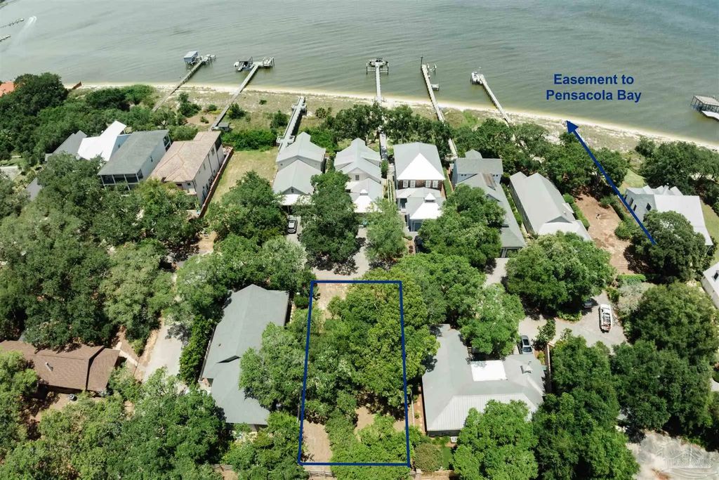 Duncan Ave, Gulf Breeze